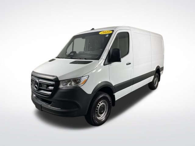 Used 2025 Mercedes-Benz Sprinter 2500 image 9