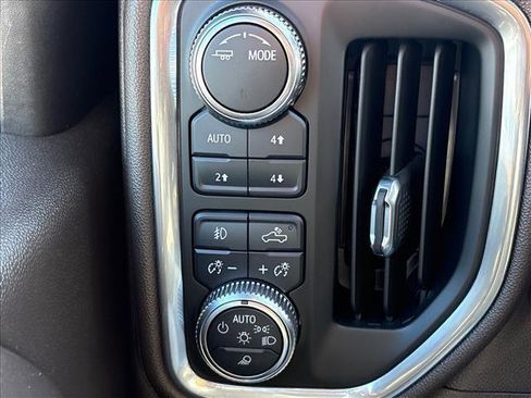 Used 2021 GMC Sierra 2500 Denali w/ Denali Ultimate Package image 17