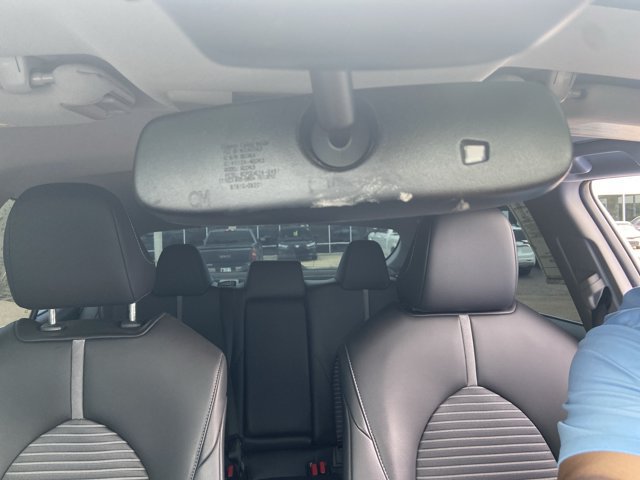 Used 2024 Toyota Camry SE w/ Convenience Package FWD image 15
