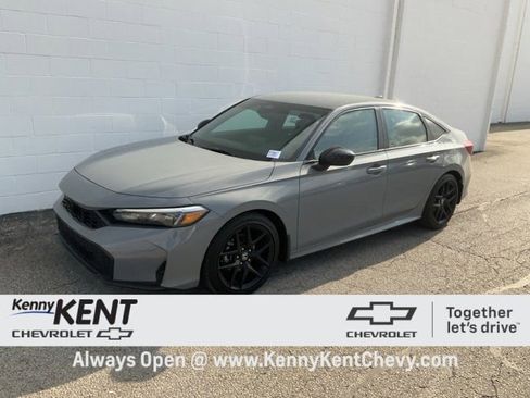 Used 2025 Honda Civic Sport image 26