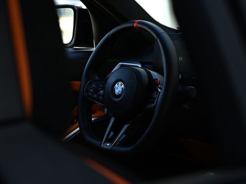 Used 2025 BMW M3 Competition AWD/4WD image 36