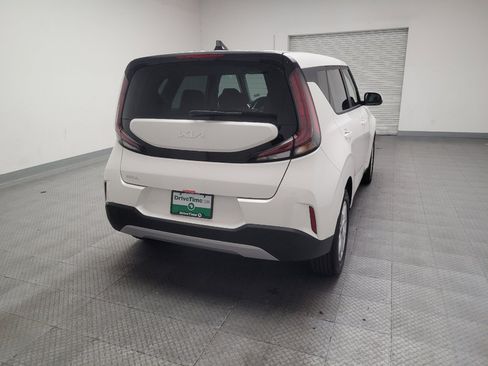 Used 2025 Kia Soul S image 7
