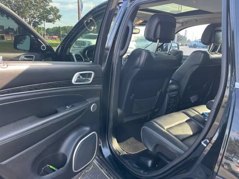 Used 2020 Jeep Grand Cherokee Summit AWD/4WD image 10