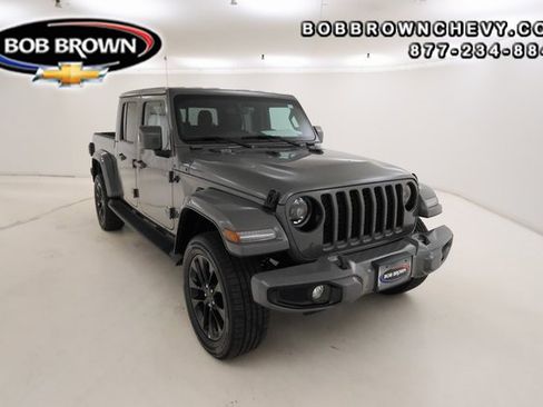 Used 2023 Jeep Gladiator Overland image 1