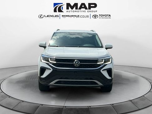 Used 2023 Volkswagen Taos SEL w/ Black Wheel Package AWD/4WD image 8