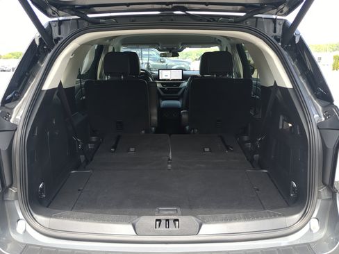 Certified 2025 Ford Explorer Active w/ Active Comfort Package RWD image 11