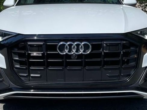 Used 2021 Audi Q8 Premium Plus AWD/4WD image 11