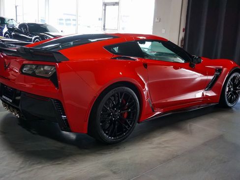 Used 2019 Chevrolet Corvette Z06 RWD image 36