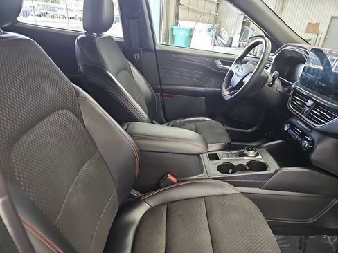 Used 2023 Ford Escape ST-Line w/ Tech Pack #1 FWD image 10