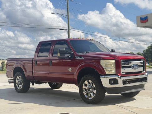 Used 2015 Ford F250 XLT w/ XLT Value Package AWD/4WD image 3