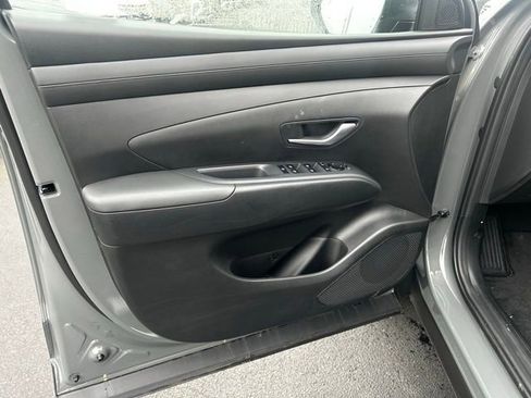 New 2025 Hyundai Santa Cruz SE image 9