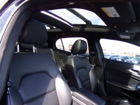 Used 2016 Mercedes-Benz GLA 250 image 30