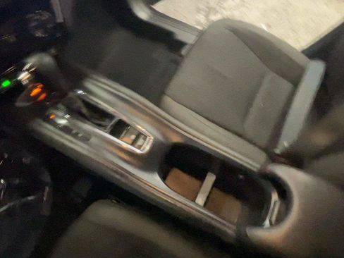 Used 2021 Honda HR-V Sport image 39