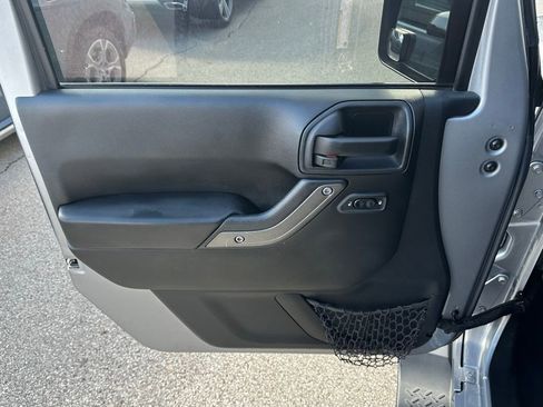 Used 2016 Jeep Wrangler Unlimited Sport w/ Quick Order Package 24S image 15