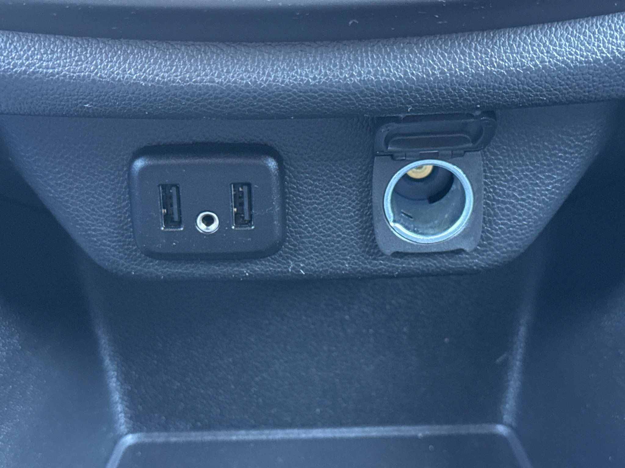 Used 2018 Chevrolet Traverse LT AWD/4WD image 26