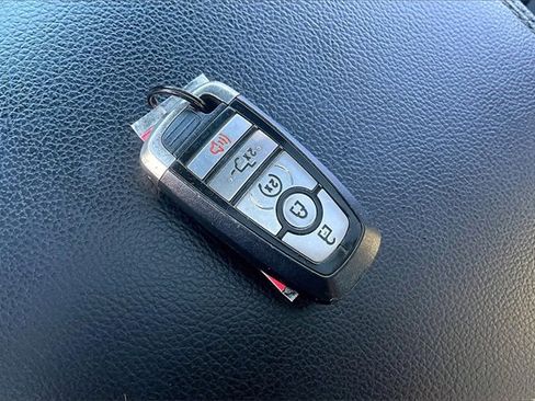 Used 2020 Ford F150 Raptor w/ Equipment Group 802A Luxury image 10