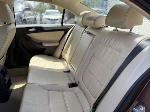 Used 2016 Volkswagen Jetta SE FWD image 20