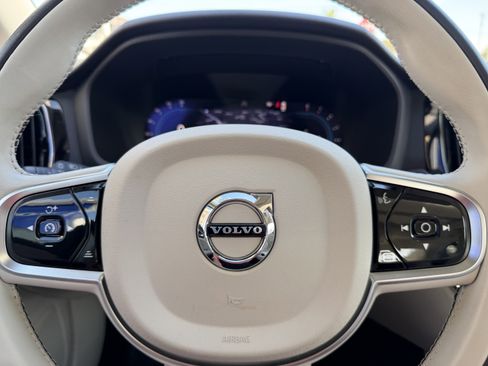 Certified 2025 Volvo S60 B5 Core image 29