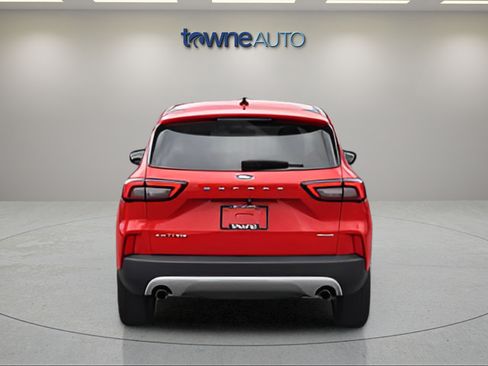 Used 2024 Ford Escape Active AWD/4WD image 4