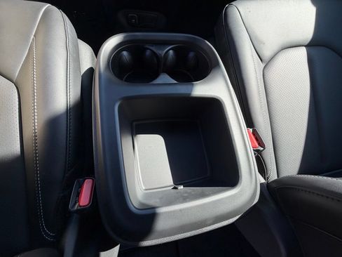 New 2026 Chrysler Pacifica Select w/ S Appearance Package FWD image 25