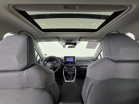 Used 2025 Toyota RAV4 XLE w/ Convenience Package image 43
