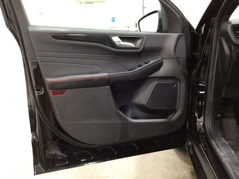 Used 2024 Ford Escape ST-Line w/ Tech Pack #1 AWD/4WD image 16