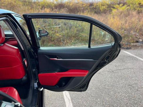 Used 2021 Toyota Camry XSE image 37