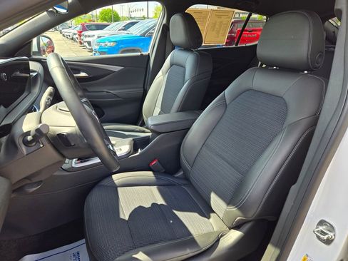 Used 2024 Buick Envista Preferred w/ Convenience I Package FWD image 18