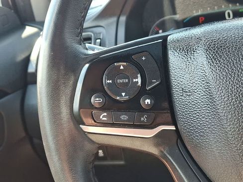 Used 2022 Honda Pilot Touring image 17