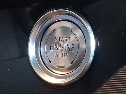 Used 2024 Chevrolet Corvette Stingray Premium Cpe w/ Z51 Performance Package image 23