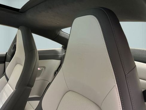 Used 2025 Porsche 911 Carrera GTS image 33