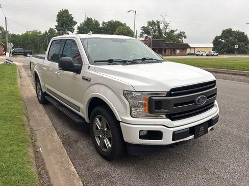 Used 2018 Ford F150 XLT w/ Equipment Group 302A Luxury AWD/4WD image 10