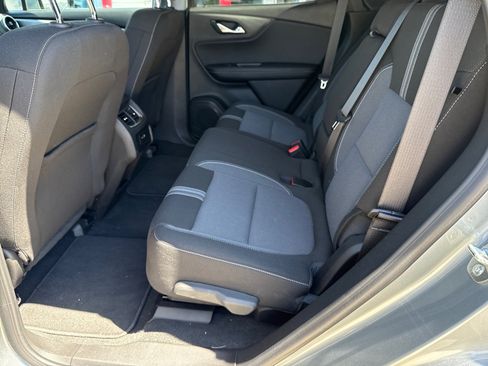 Used 2025 Chevrolet Blazer LT image 10