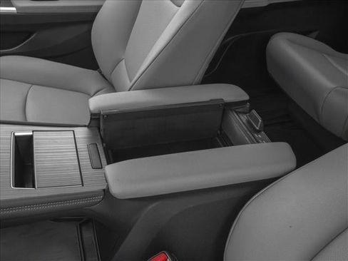 New 2026 Toyota Sienna XLE AWD/4WD image 10