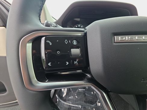 Certified 2025 Land Rover Discovery Sport S AWD/4WD image 17