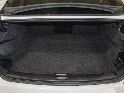 Used 2019 Volvo S60 T6 R-Design image 25