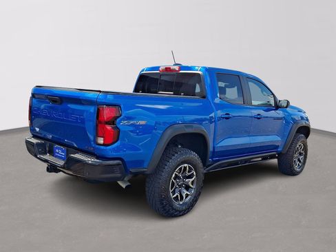 Used 2024 Chevrolet Colorado ZR2 w/ ZR2 Convenience Package III AWD/4WD image 6