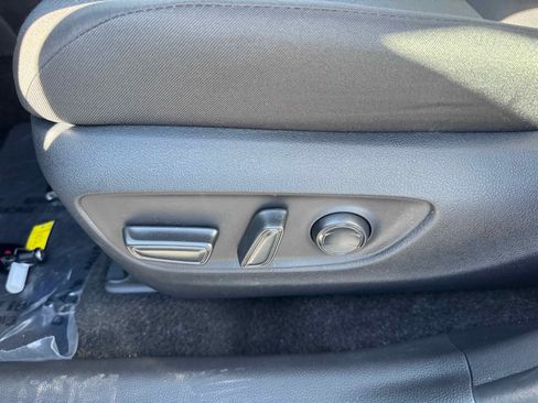 Used 2025 Toyota RAV4 XLE image 16