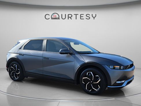 Certified 2024 Hyundai Ioniq 5 SEL RWD image 7