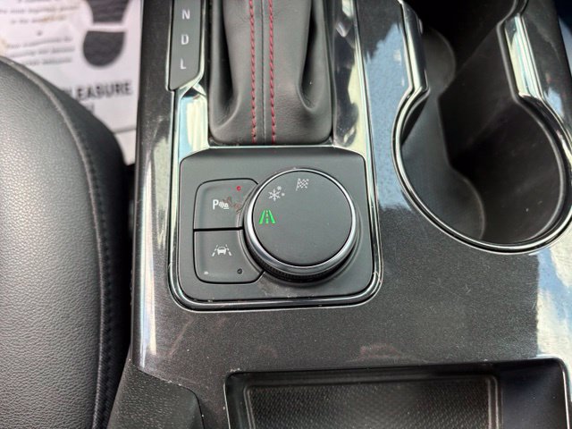 Used 2025 Chevrolet Blazer RS FWD image 19
