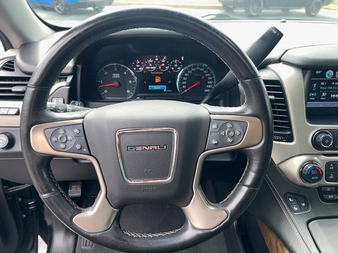 Used 2019 GMC Yukon XL Denali w/ Denali Ultimate Package RWD image 17