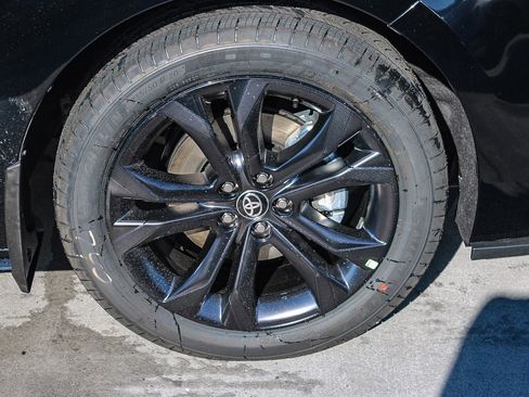 New 2026 Toyota Sienna XSE image 11