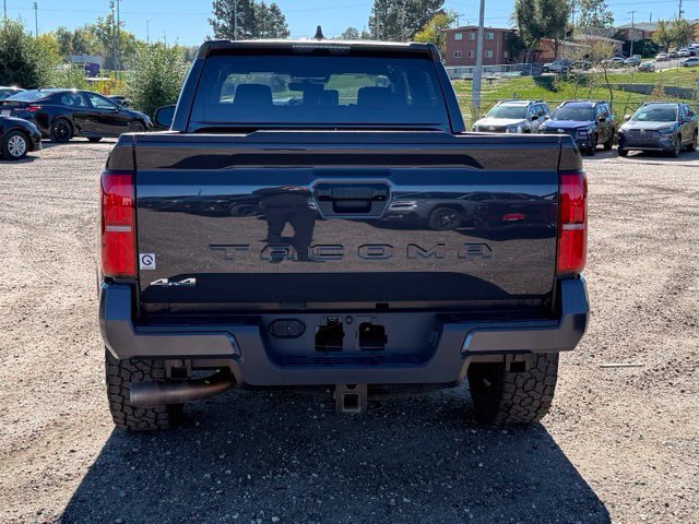 Used 2025 Toyota Tacoma SR5 AWD/4WD image 4