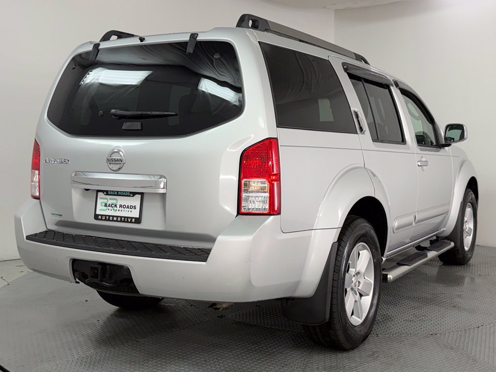 Used 2012 Nissan Pathfinder SV RWD image 9