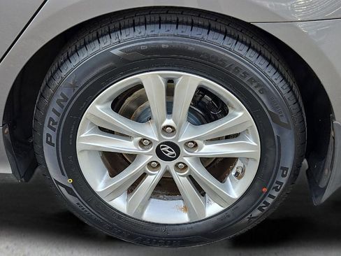 Used 2011 Hyundai Sonata GLS w/ Popular Equipment Pkg 2 FWD image 9