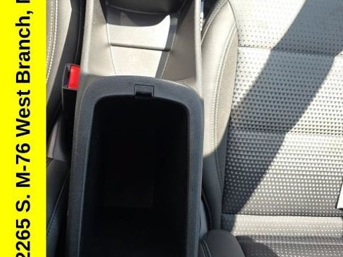 Used 2025 Chevrolet Trax LT FWD image 27