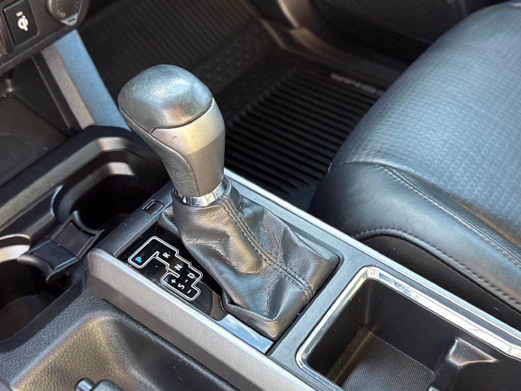 Used 2018 Toyota Tacoma Limited AWD/4WD image 27