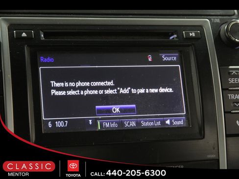 Used 2014 Toyota Camry SE image 11