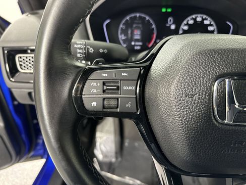 Used 2023 Honda Civic Sport image 12