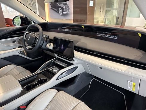 New 2026 Lincoln Nautilus Reserve image 19